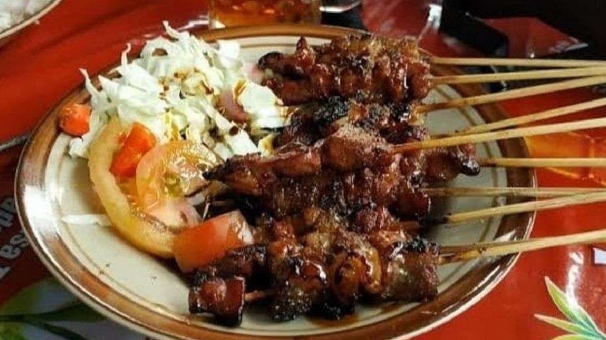 Sate Pojok Wangkal: Rasa Autentik yang Menghiasi Setiap Pagi di Cilacap